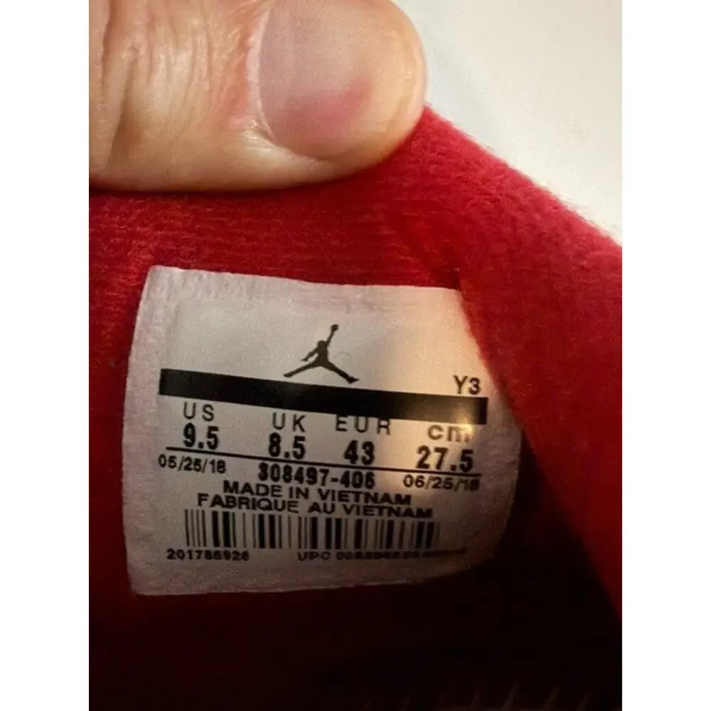 Air Jordan 4 Retro 